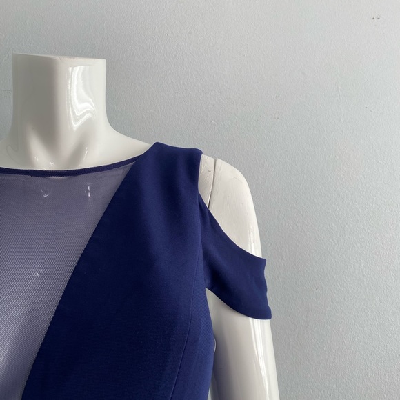 Night Way Navy Blue Gown Size 8 (B) - Picture 3 of 3